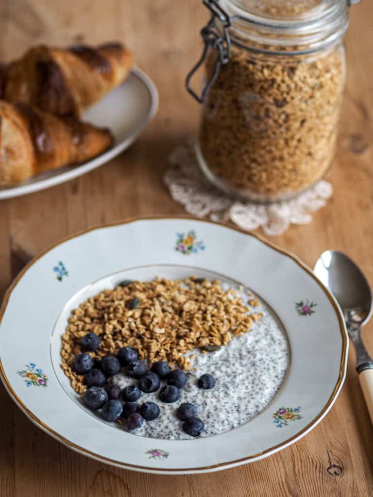 chiagrød med skyr til morgenmad